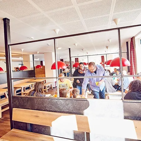 Jugendherberge Winterberg بيت شباب *